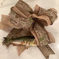 “Gone Fishin” Wire Ribbon & Burlap % & Fish (both with pics) for wreath or package 17x16” 