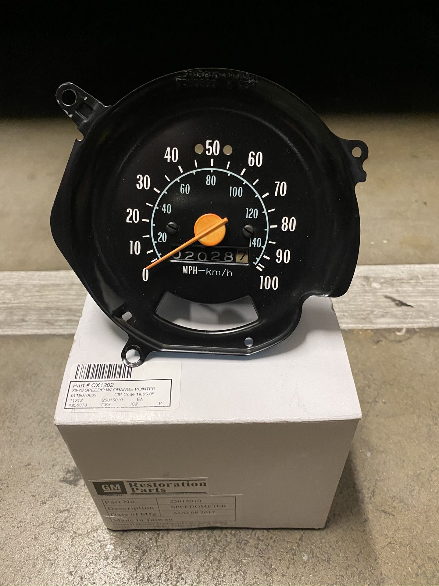 1976-1979 Chevy GMC Square body C10 speedometer OEM