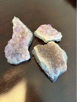 Healing crystal clusters