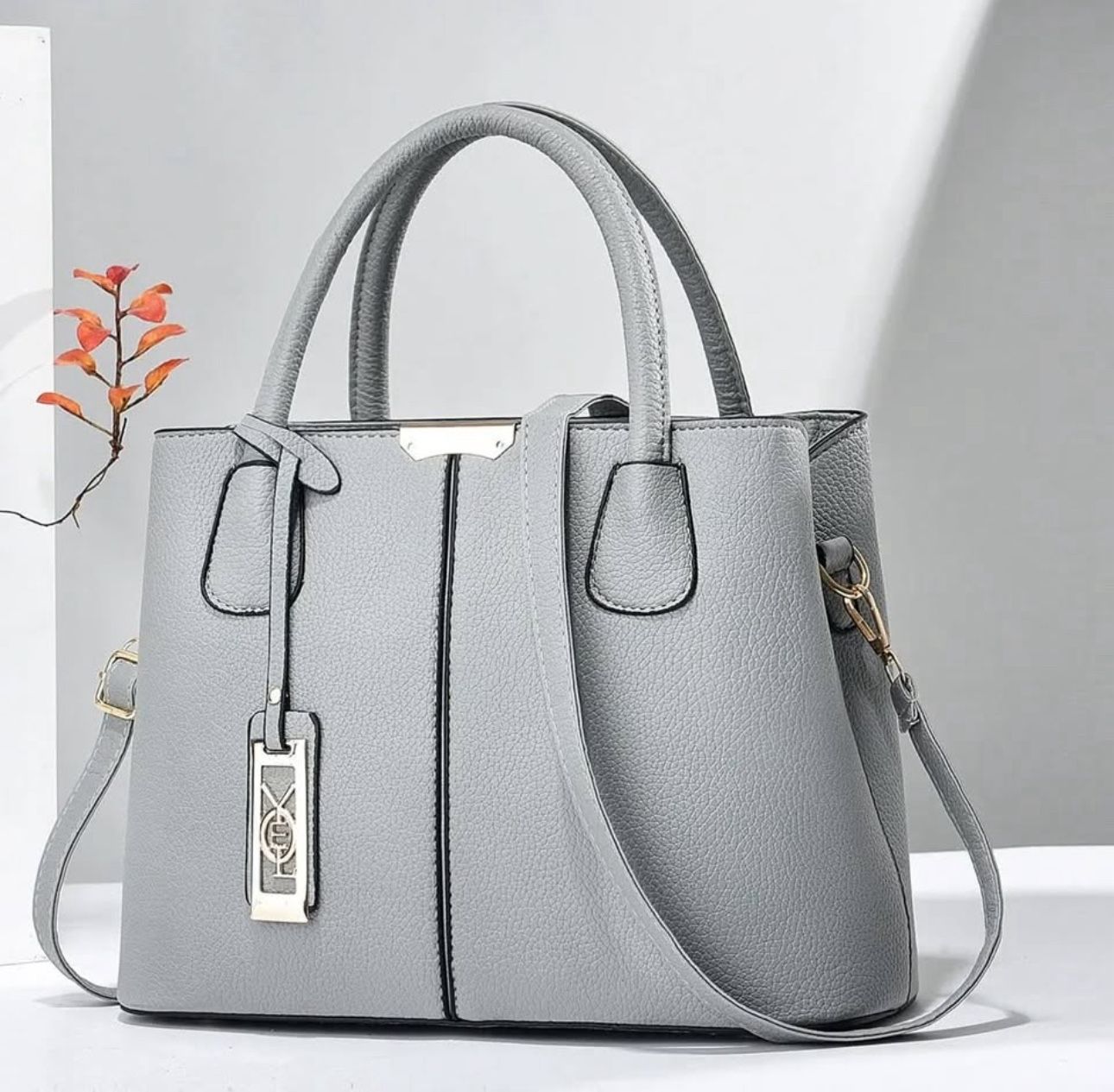 Simple casual handbag for women