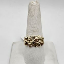 10kt Gold Nugget Ring 4.8G