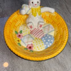 Hallmark Easter Bunny Rabbit Candy Dish Trinket Bowl Hallmark 