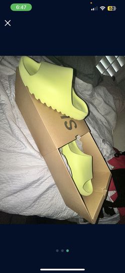 Yezzy Slides