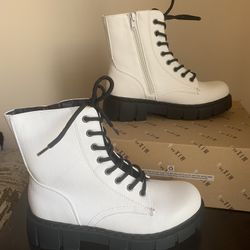 NEW Mix No. 6 Combat Boots White, size 8M