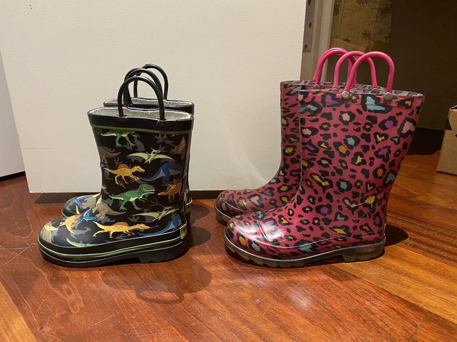 Kids rain boots