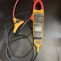 Fluke 376 FC True-RMS AC/DC Clamp Meter with iFlexi