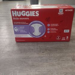 Huggies Lil Movers Size 5 104