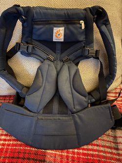 Ergo baby carrier