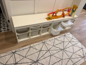 Storage bin table