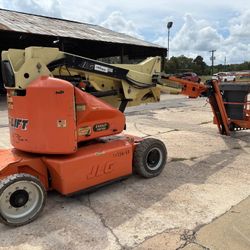 JLG Manlift E400AJP
