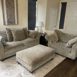 COUCH / LOVE SEAT / END TABLE (Z GALLERIE)