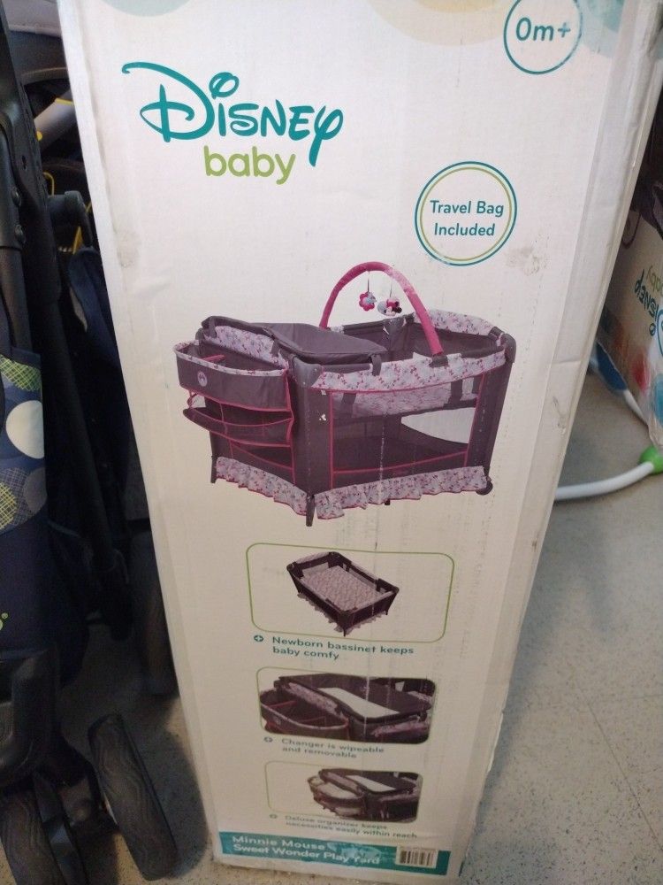 Disney Minnie Mouse Pack-n Play