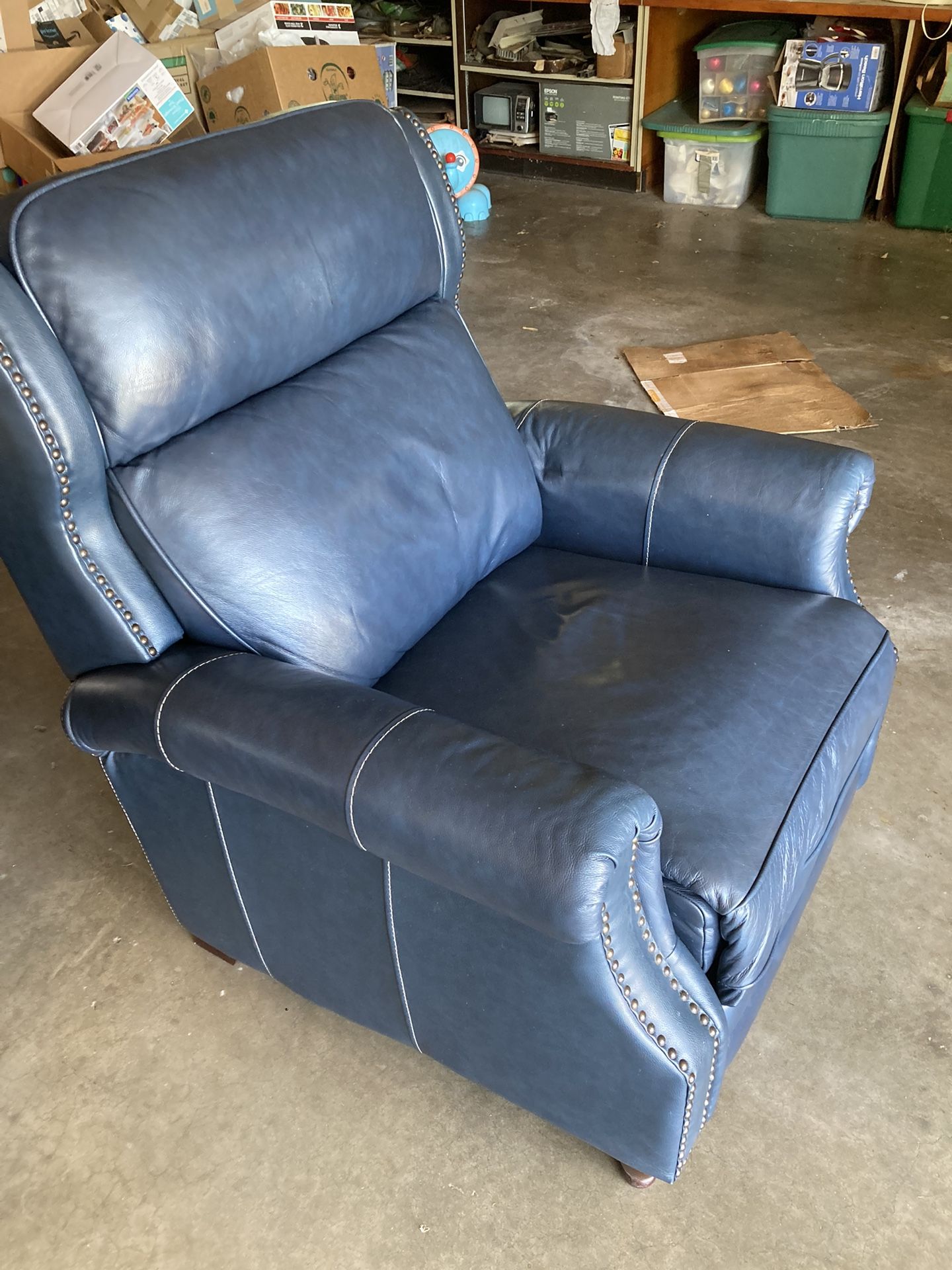 Sam Recliner