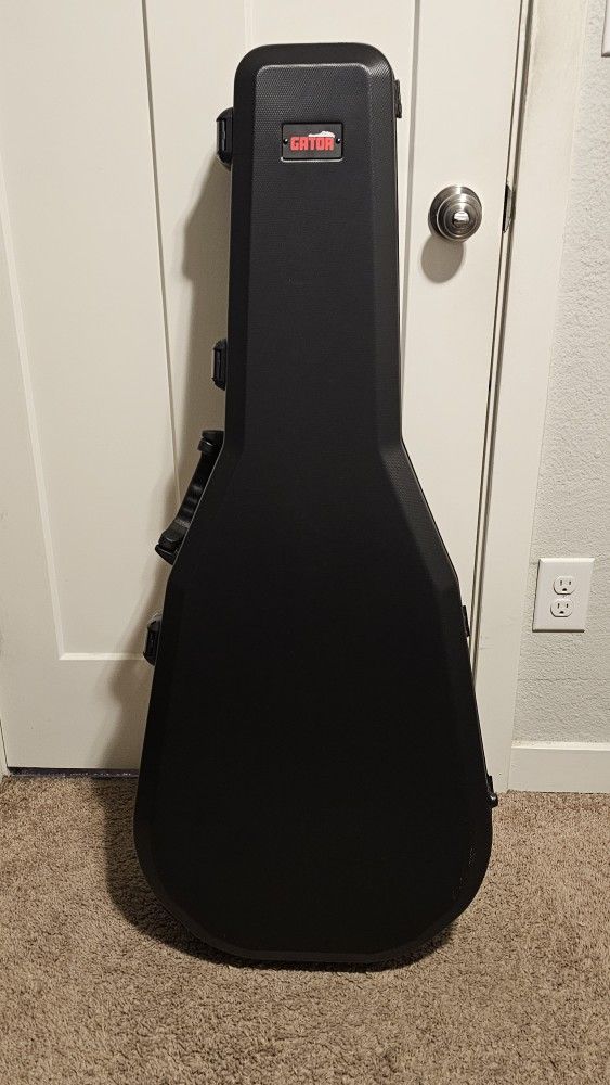 Gator Flight Pro V2 Acoustic Guitar Case