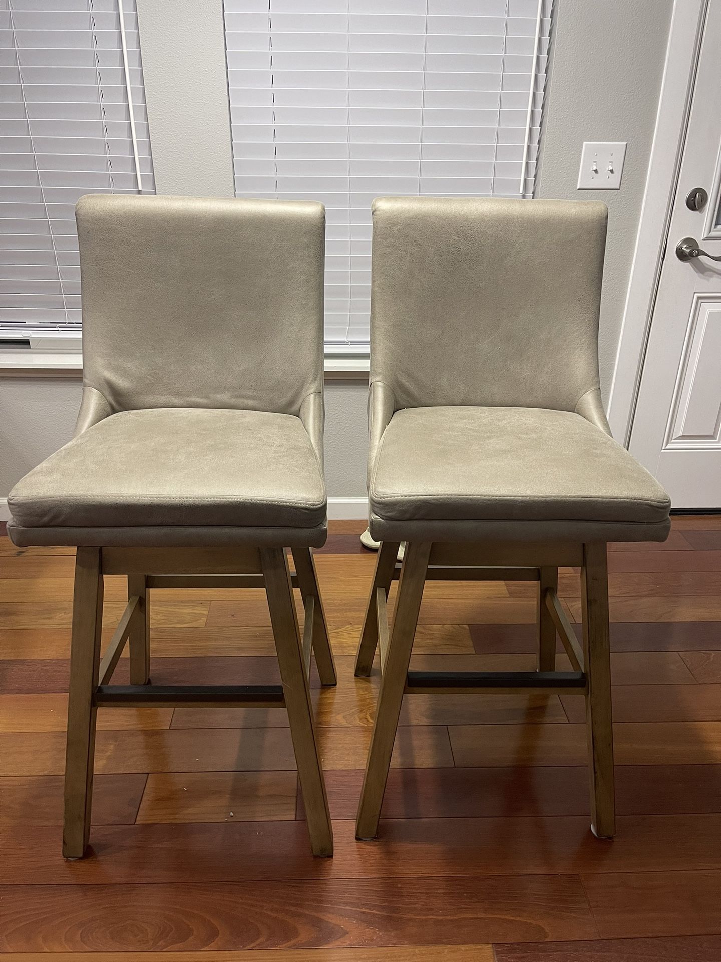 Barstools For Sale *Not Splitting*