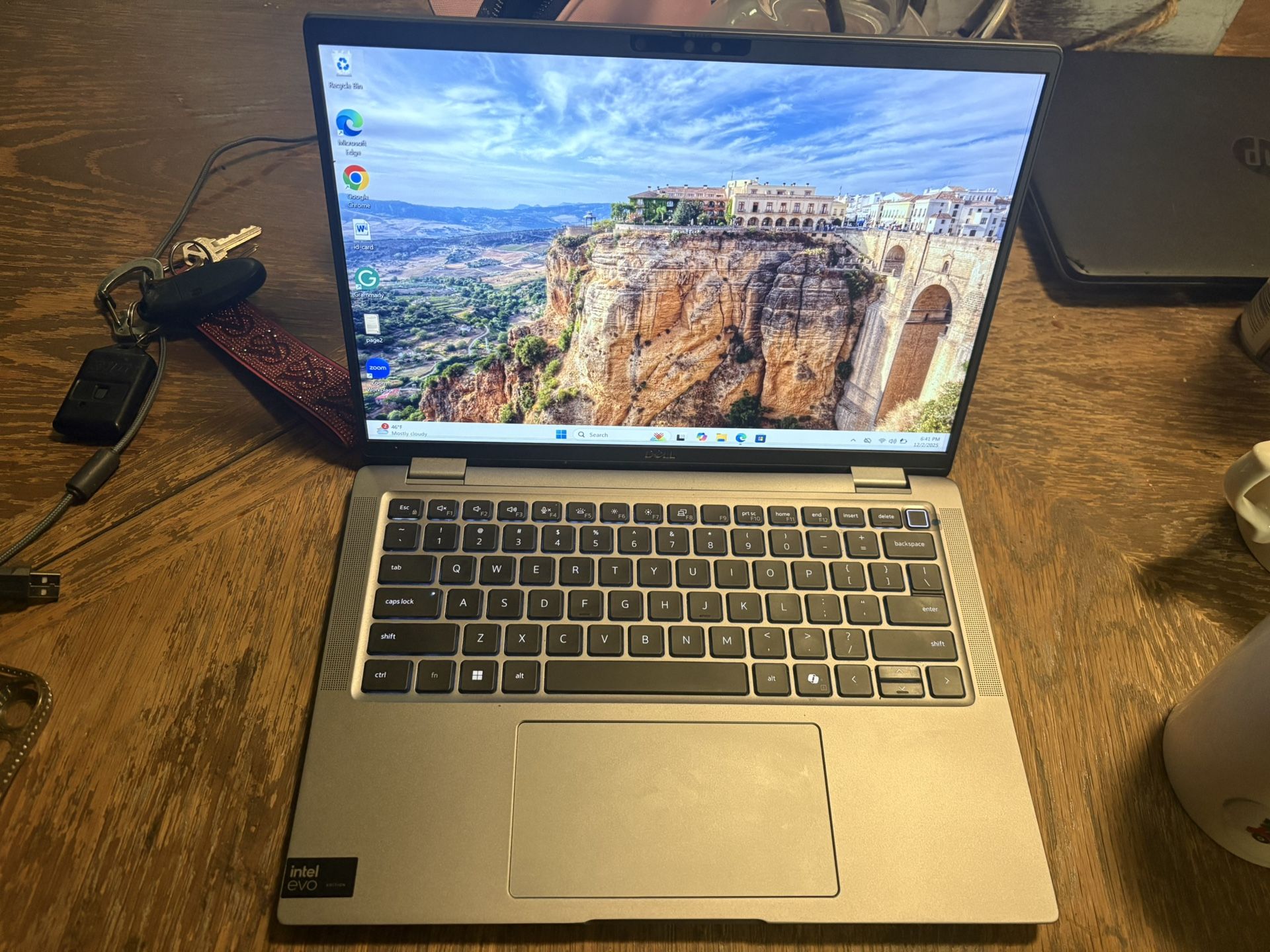   Latitude 7450 Dell Laptop Windows 512g