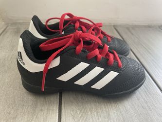 Kids adidas soccer shoes size 10.5 toddler