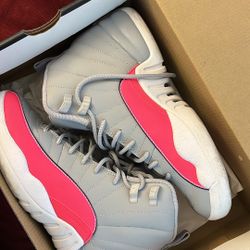 Air Jordan 12s Retro 6.5 Y 