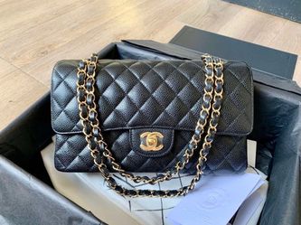 AUTHENTIC! BLACK CHANEL CLASSIC FLAP BAG