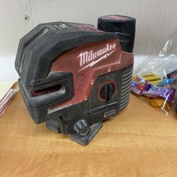 M12 Milwaukee Green Line Laser With Case Battery And Charger