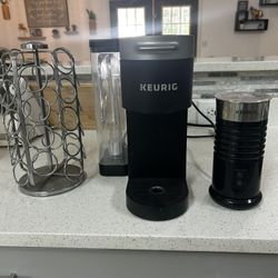 Keurig With Frother And Pod Organizer 