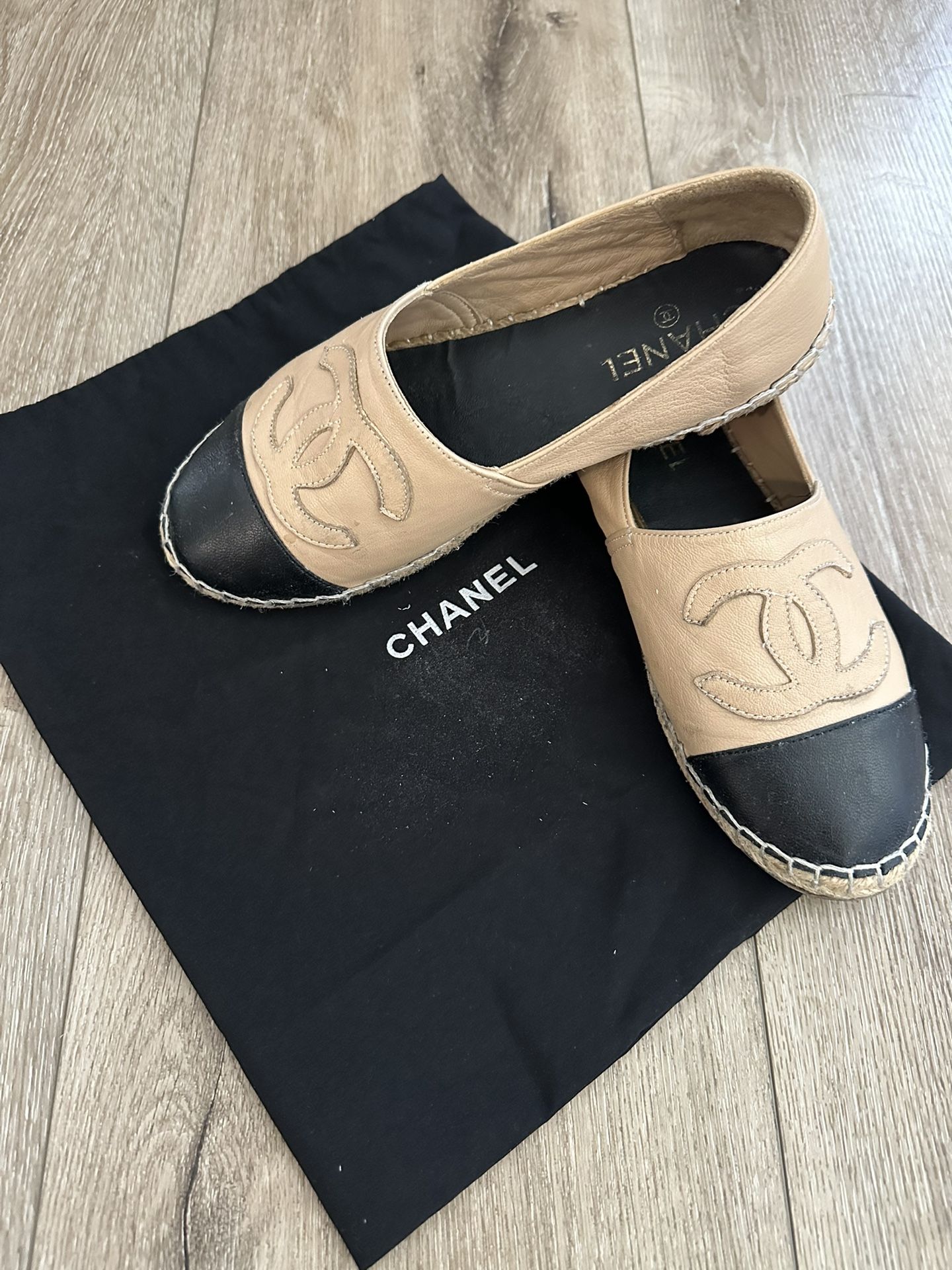 Designer Espadrille Flat In Size 8