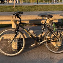 Specialized  hardrock bike