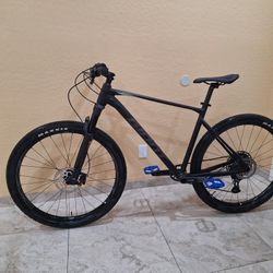 GIANT XTC 29 ER MOUNTAIN BIKE 1 X 12 SPEED AIR SHOCK CREST LOCKOUT SETUP TUBELESS ( CHECK MY OTHER BIKES)