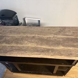 $200 / Mable Top / Entertainment Center 