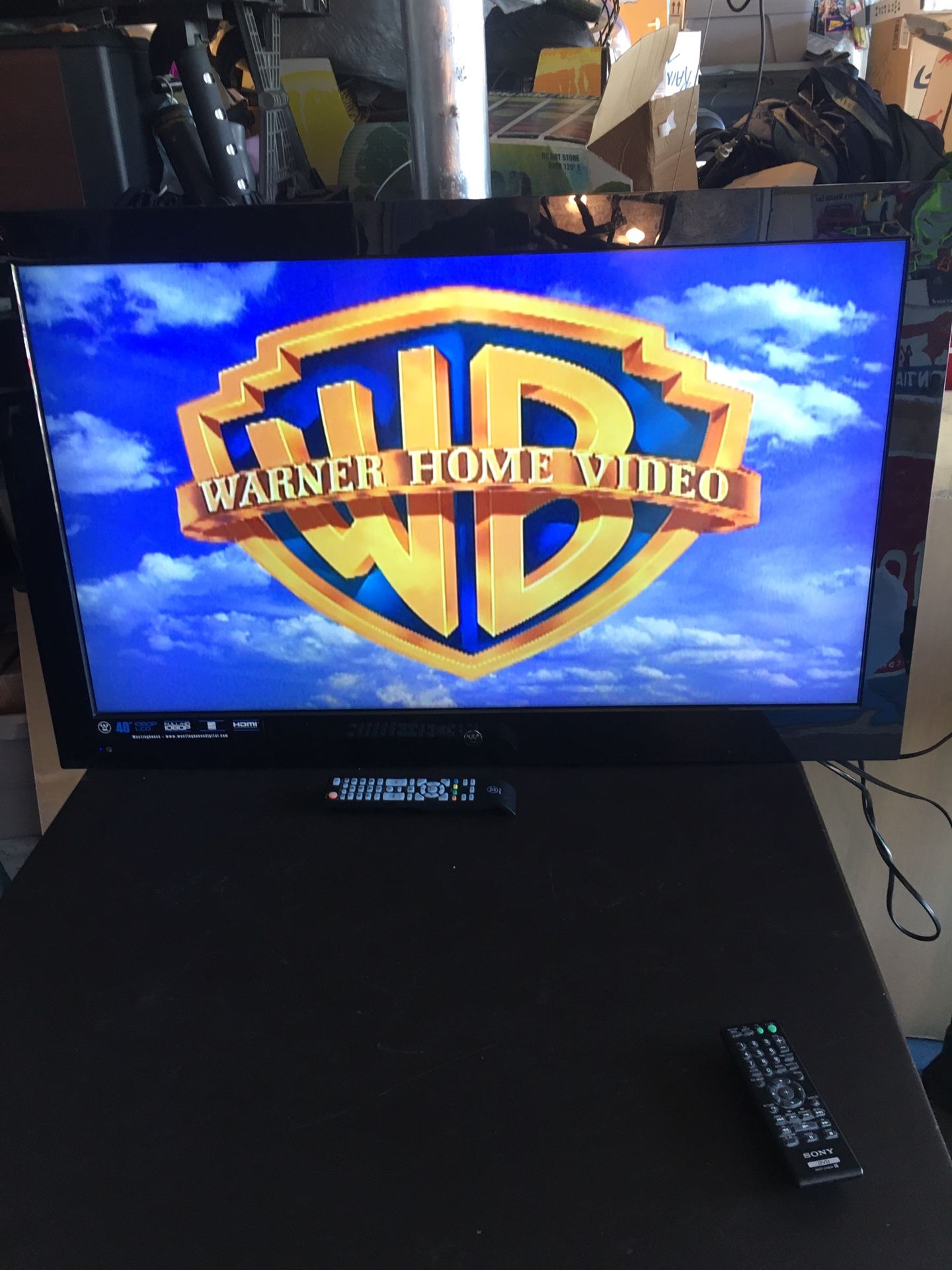 40” Full HD 1080 HDMI LCD TV W/WALL BRACKET