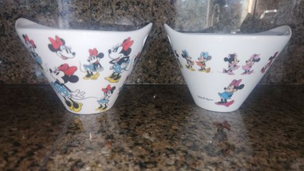 Soup bowls