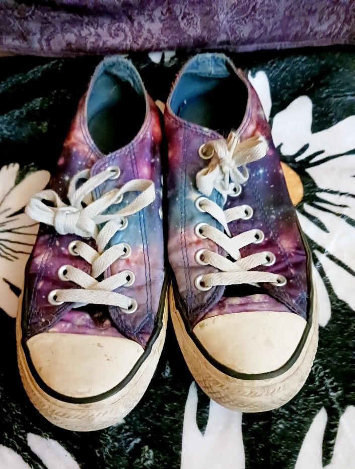 Out Of This World Converse