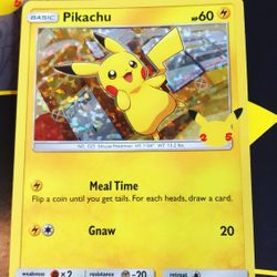 Pikachu Holo 25th Anniversary Pokémon Shining Fates ETB Hidden fates 