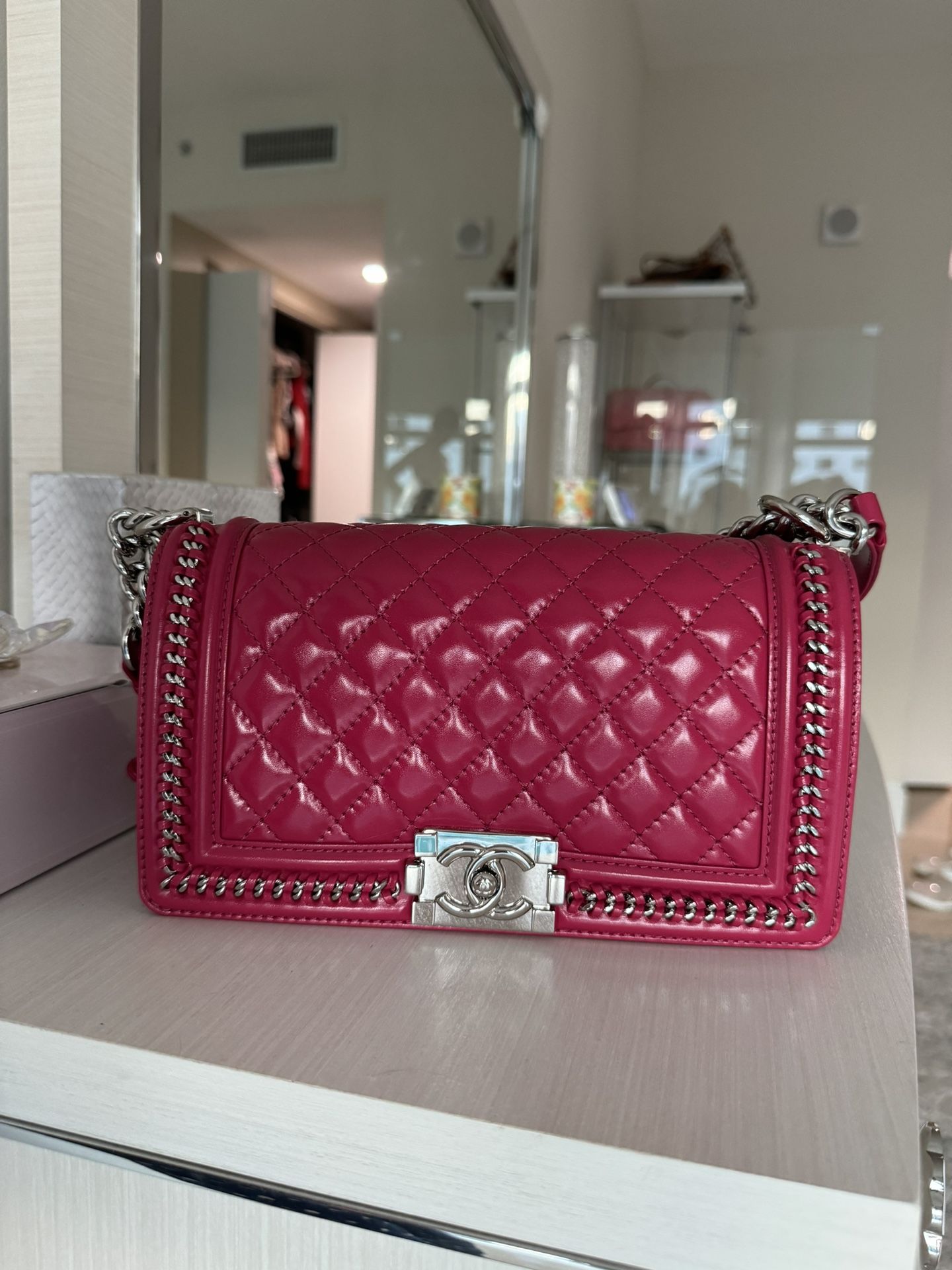   Authentic  Chanel Boy Handbag Pink 