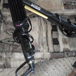Straightener ,Plus Hair Brush iron $3.50Each 