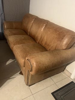 REAL Leather Couch Pull Out Bed ! Must go! $25 !!!
