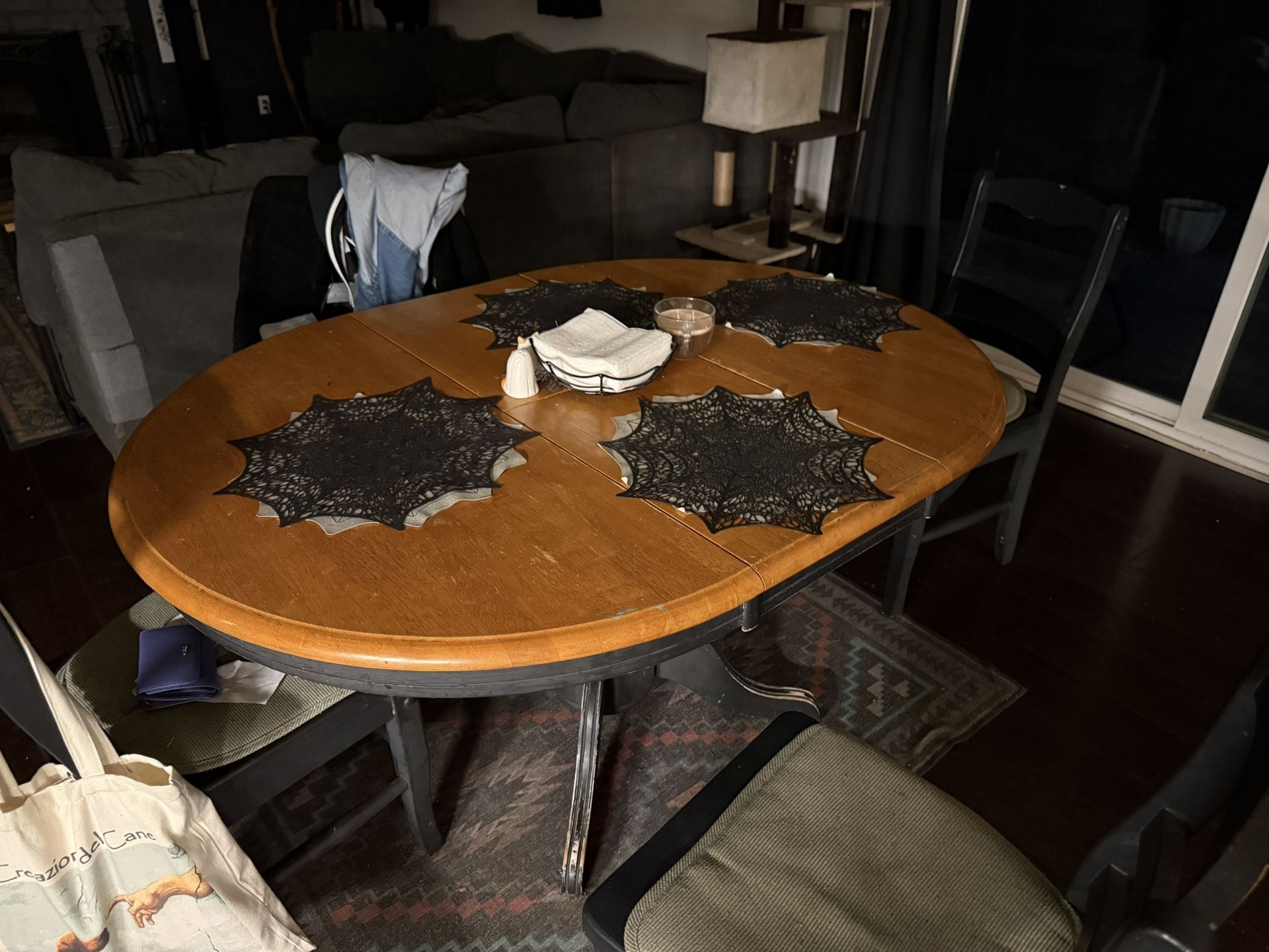 Free Dining Table