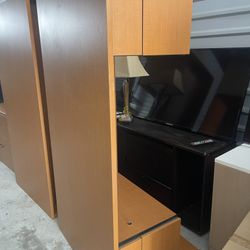 2 Desk With Key And File Cabinet With Key 