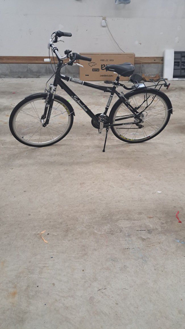 Schwinn Discover Bike $335