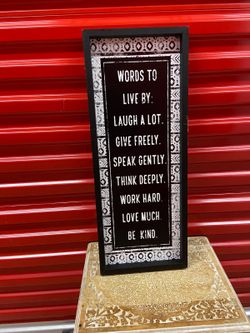 Great Condition Wall Decor Frame