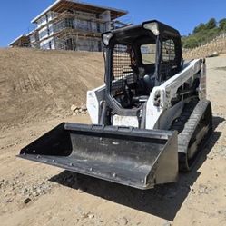 Bobcat T(contact info removed) Skid Steer Tracks Low Hours 