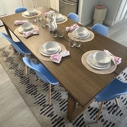 Wooden Table (Great condition)