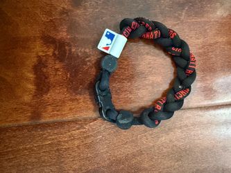 Lot of 2 Phiten MLB Cincinnati Reds Braided Bracelets Black Red 8.5” 2010