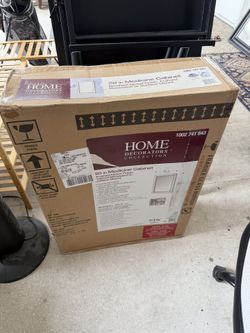 Mirror/Medicine Cabinet