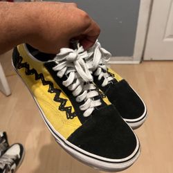 Charlie Brown Old Skool Vans Size 9.5 In Mens