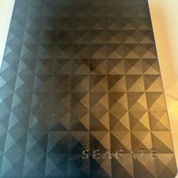 Seagate Expansion Portable 4TB External Hard Drive Desktop HDD – USB 3.0 for PC Laptop Xbox
