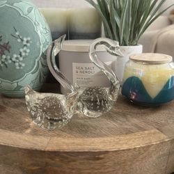 Art Glass 4" Swans Set Of 2 Hand Blown With Controlled Bubbles Clear Figurines