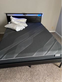 Luxury queen mattress and bed frame 14inch