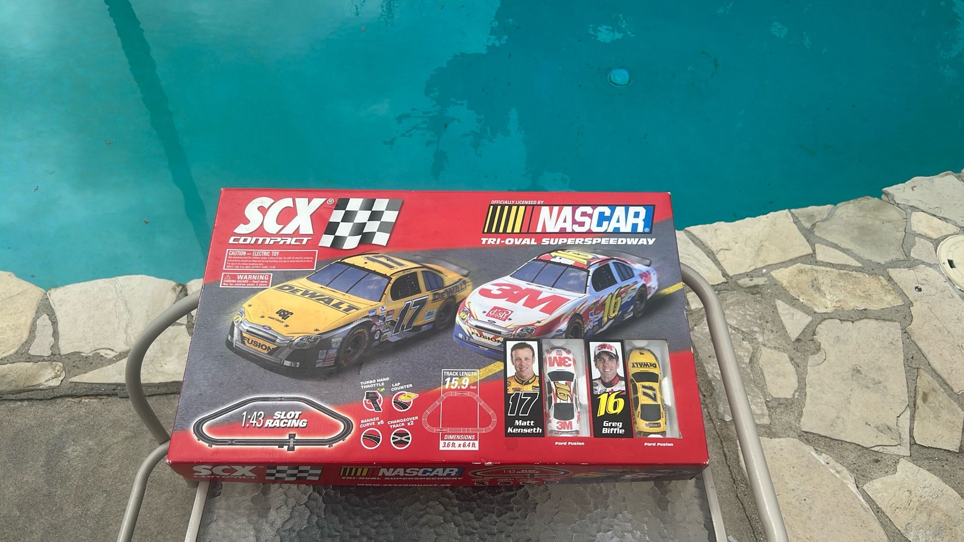 SCX NASCAR Slot Car Track