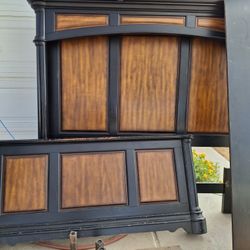 2 Couches And Coffee Table 80 Queen Bed Set W Mattress And Boxspring 80